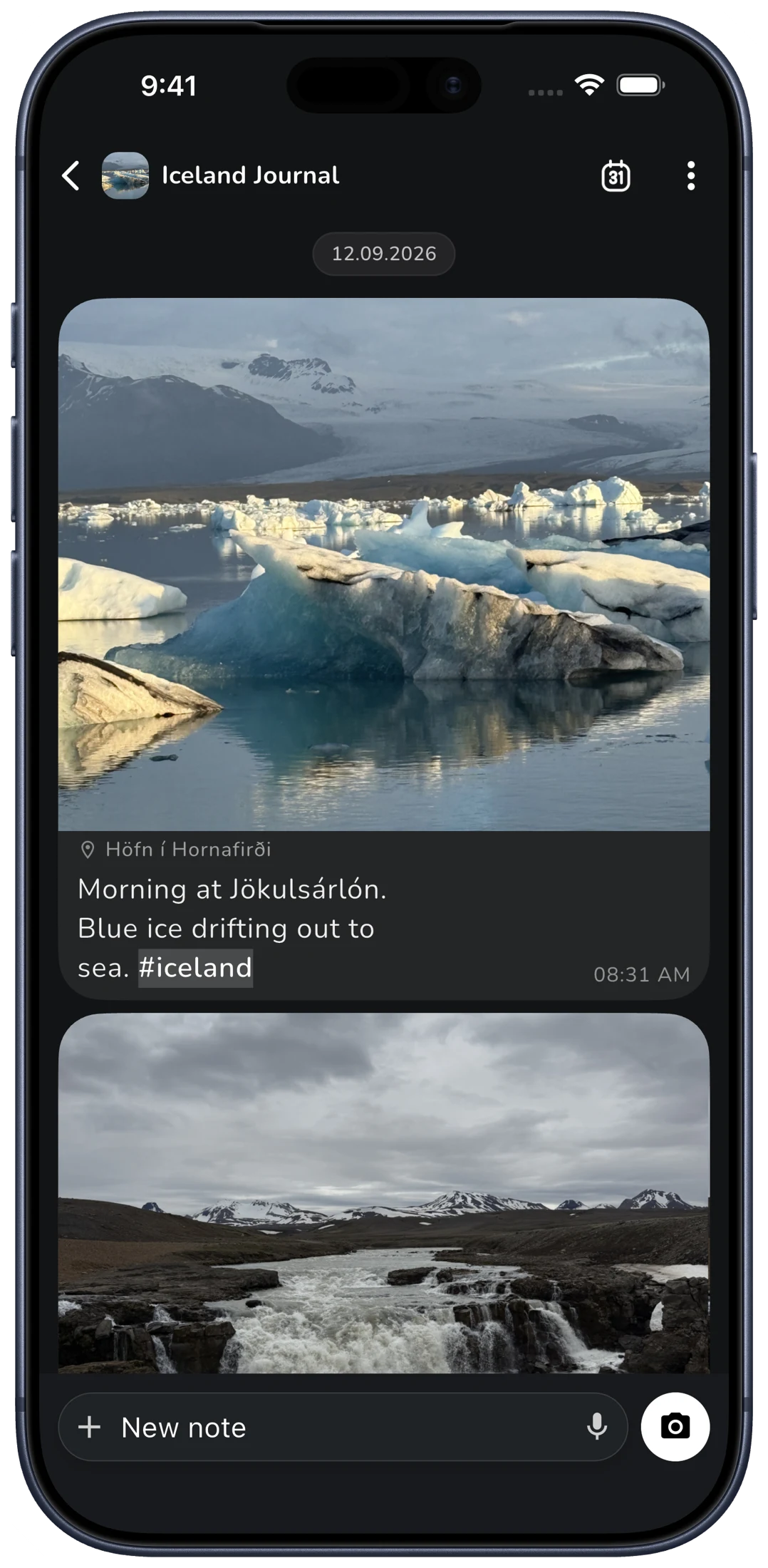 Diari de viatge de Lognote amb fotos a l'iPhone 17 Pro Max en blau profund